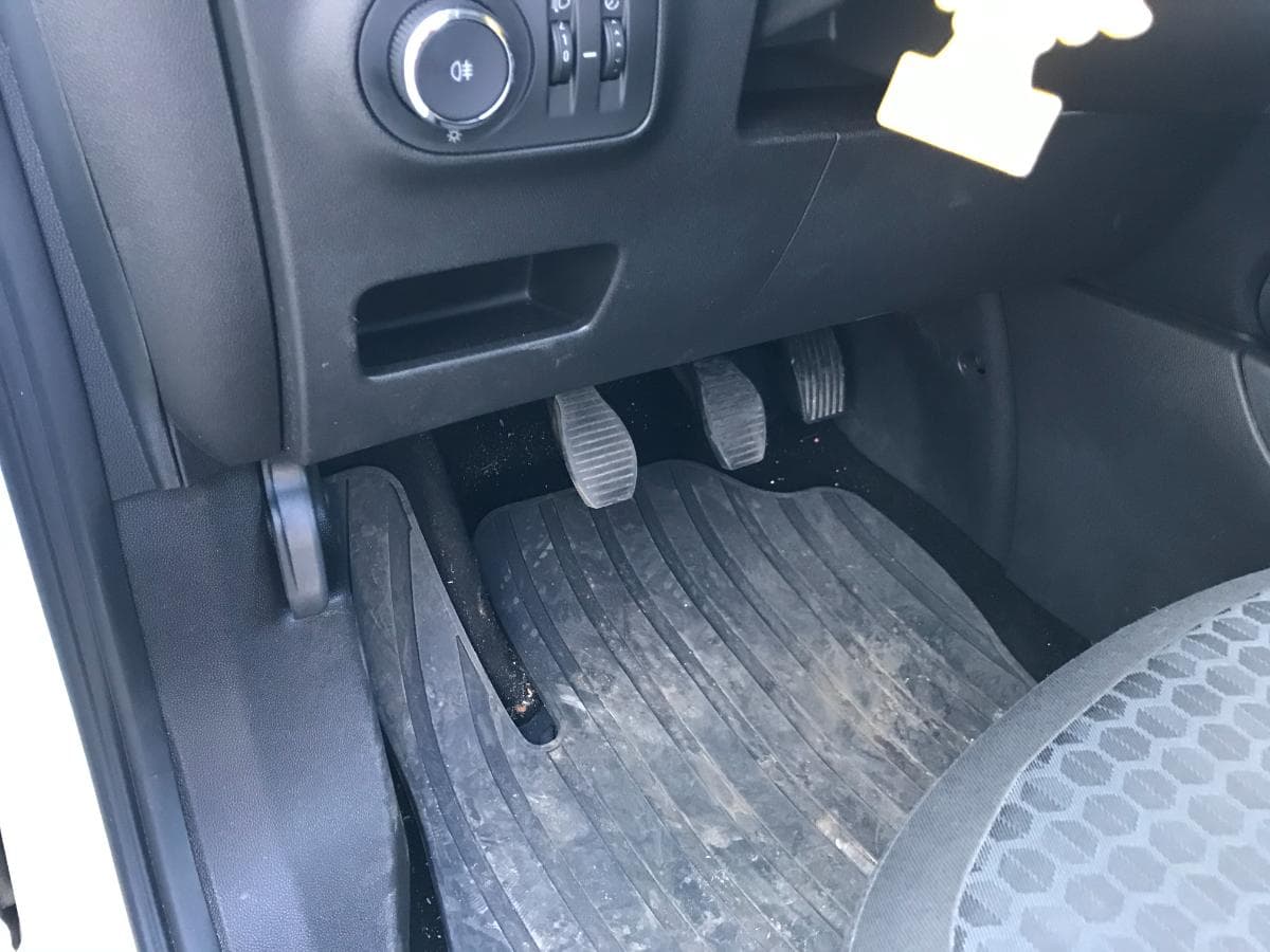 Opel Corsa 1.3 CDTI · Ano 2018 — imagen 13