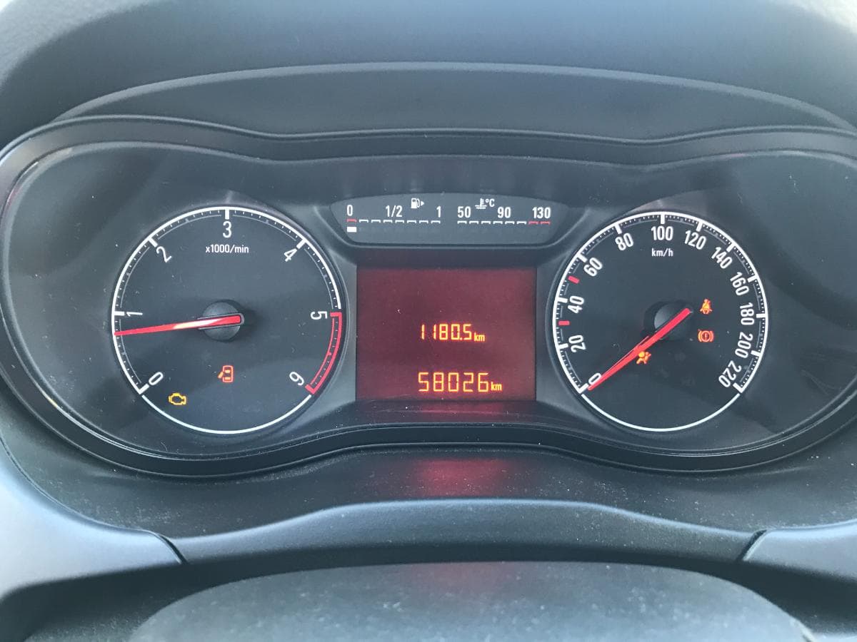 Opel Corsa 1.3 CDTI · Ano 2018 — imagen 19