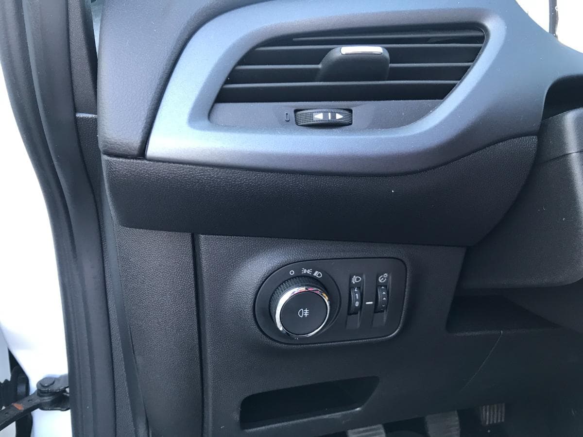 Opel Corsa 1.3 CDTI · Ano 2018 — imagen 20