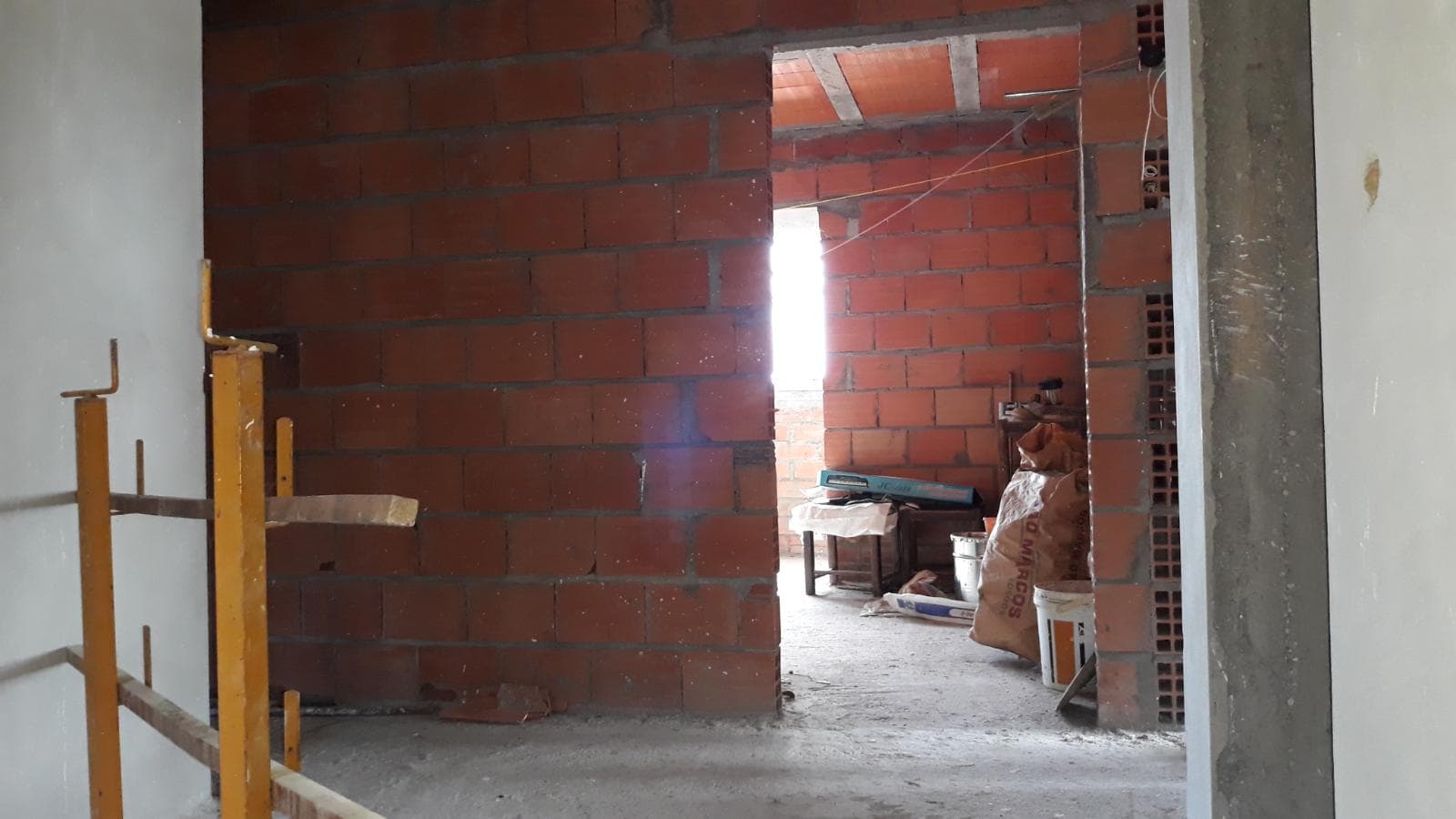 Moradia V3 + Terreno · Vila Velha de Ródão — imagem 4