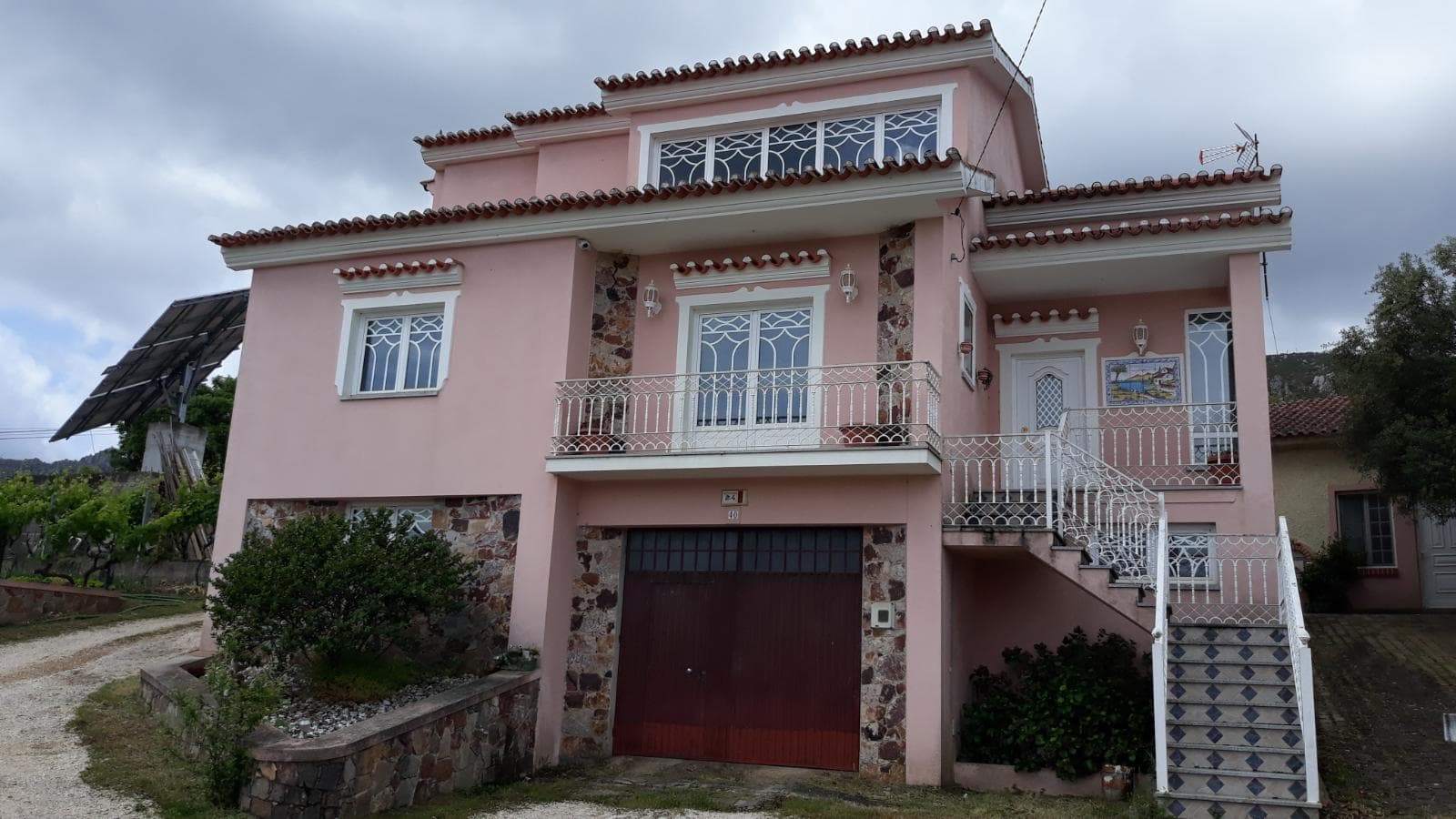Moradia V3 + Terreno · Vila Velha de Ródão — imagem 1