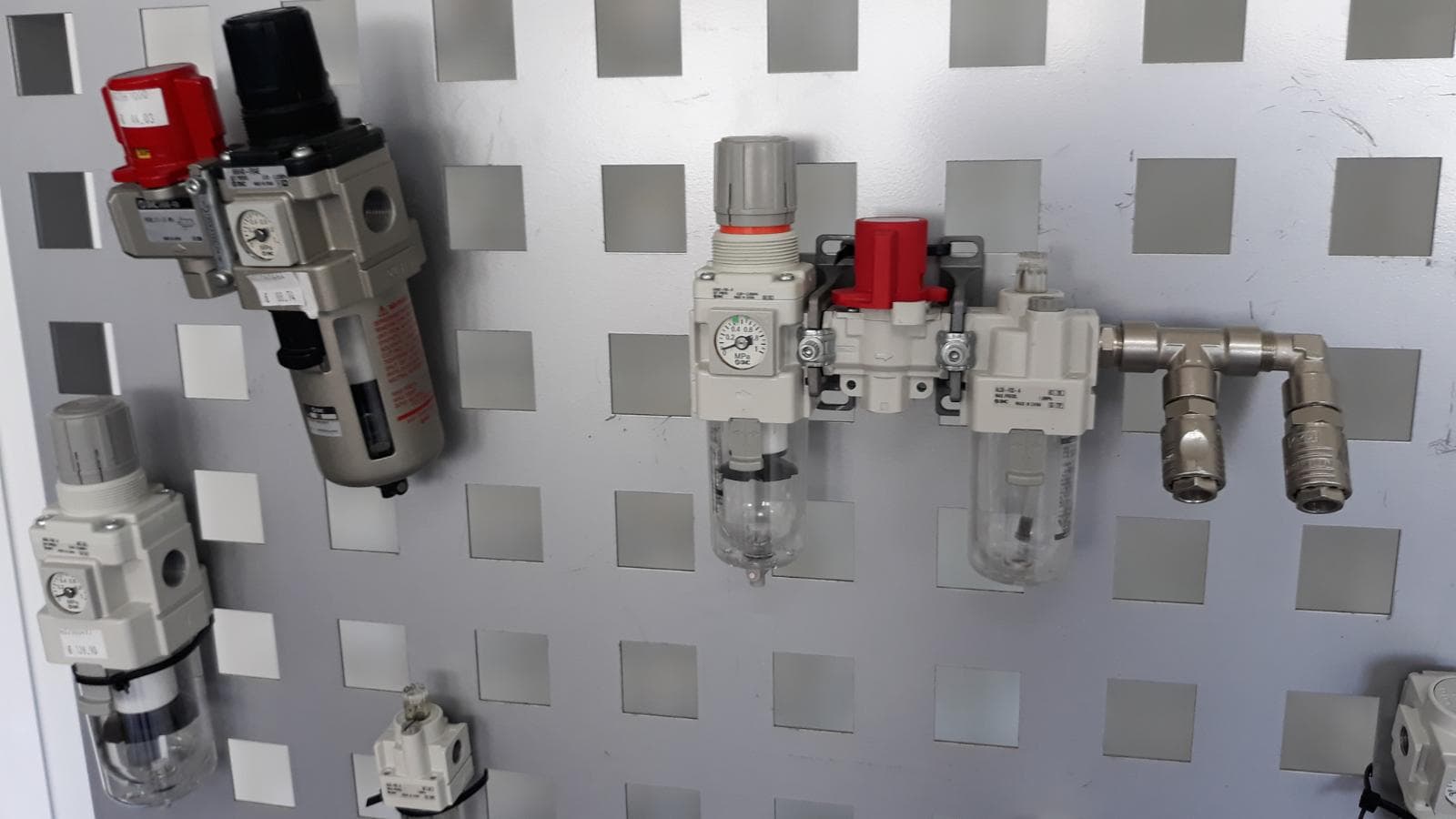 Porta paletes · Compressores · Diversos — imagen 9