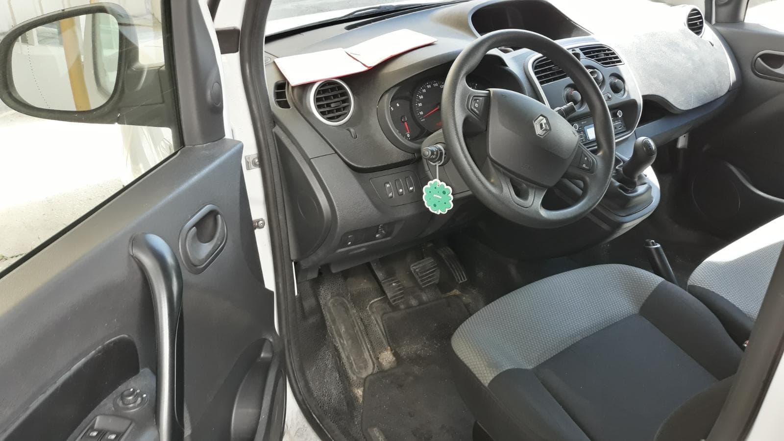 RENAULT KANGOO MAXI — image 5