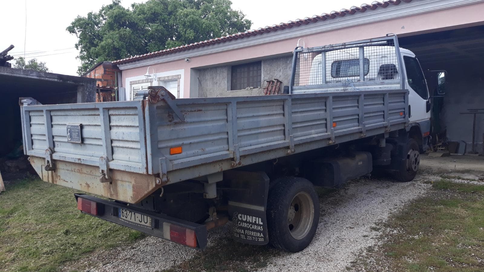 MITSUBISHI CANTER — imagem 3