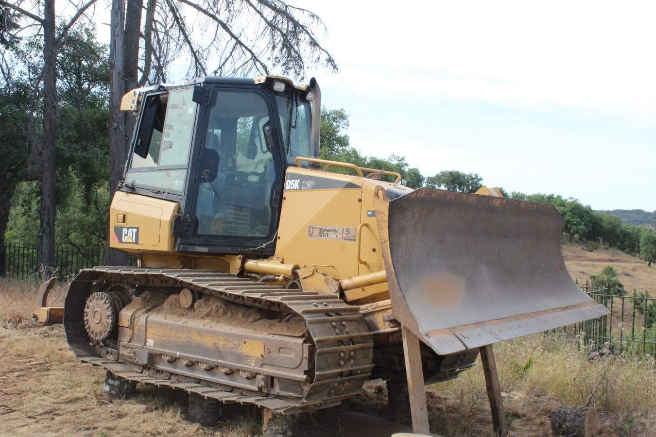 Bulldozer CAT D5 LPG · Ano 2011 — imagem 1