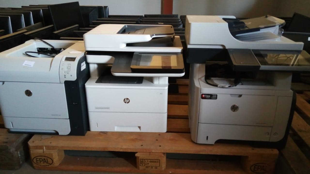 Material Informático ·