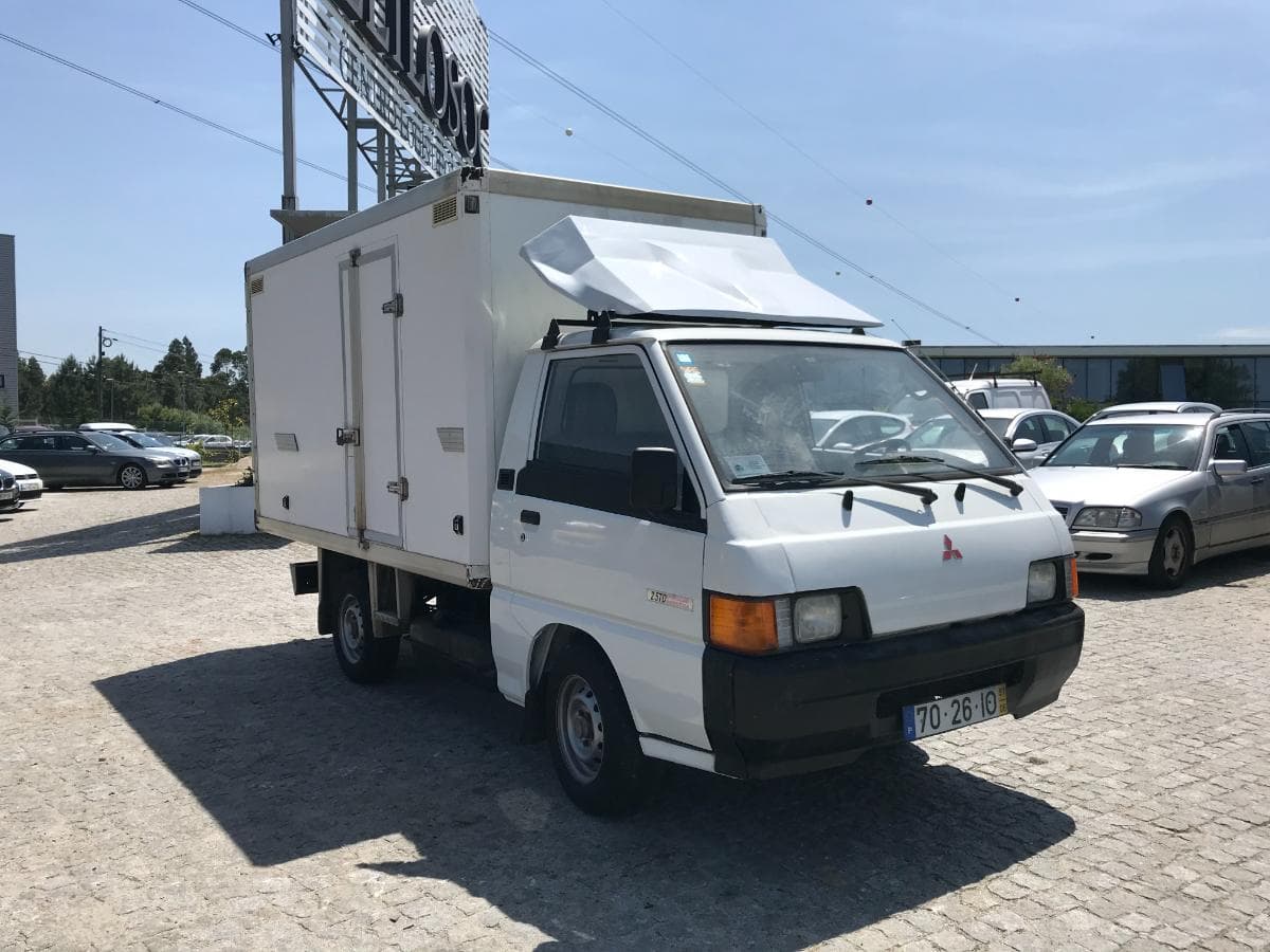 Mitsubishi L300 2.5TD · Ano 1997 — imagem 1