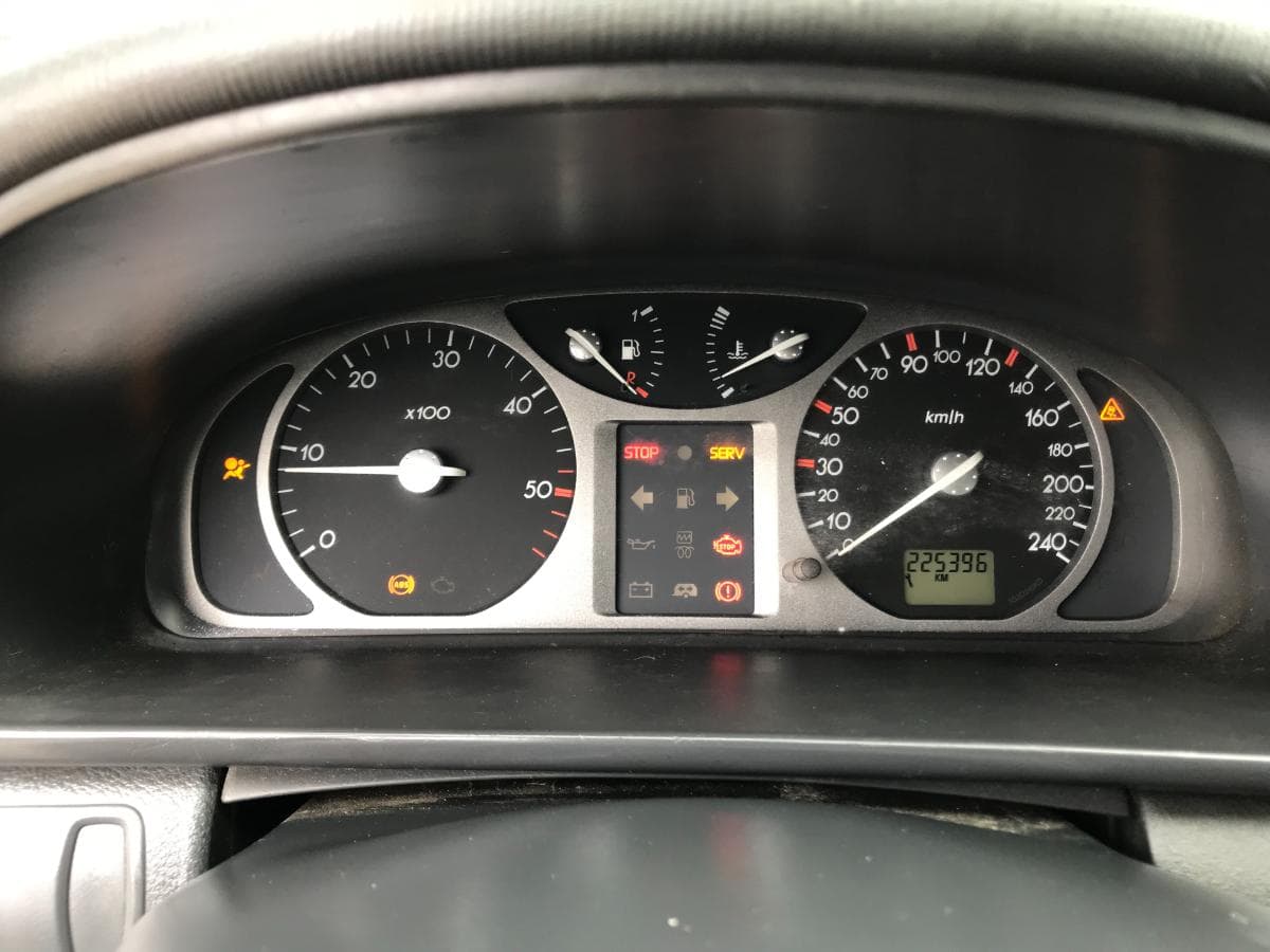 Renault Laguna 1.9DCI · Ano 2001 — imagem 19