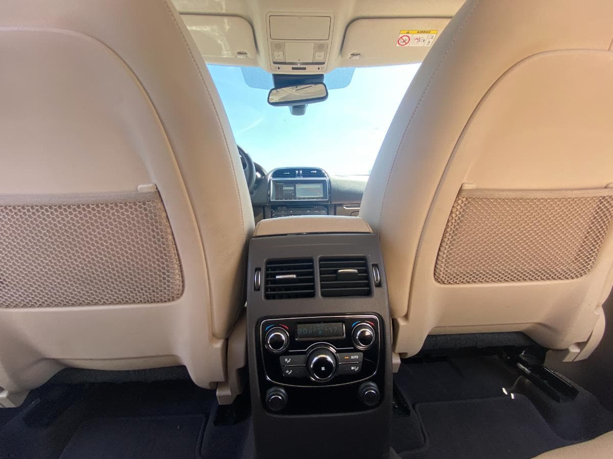 Jaguar F-Pace 3.0 TDV6 AWD Auto Prestige — imagem 10
