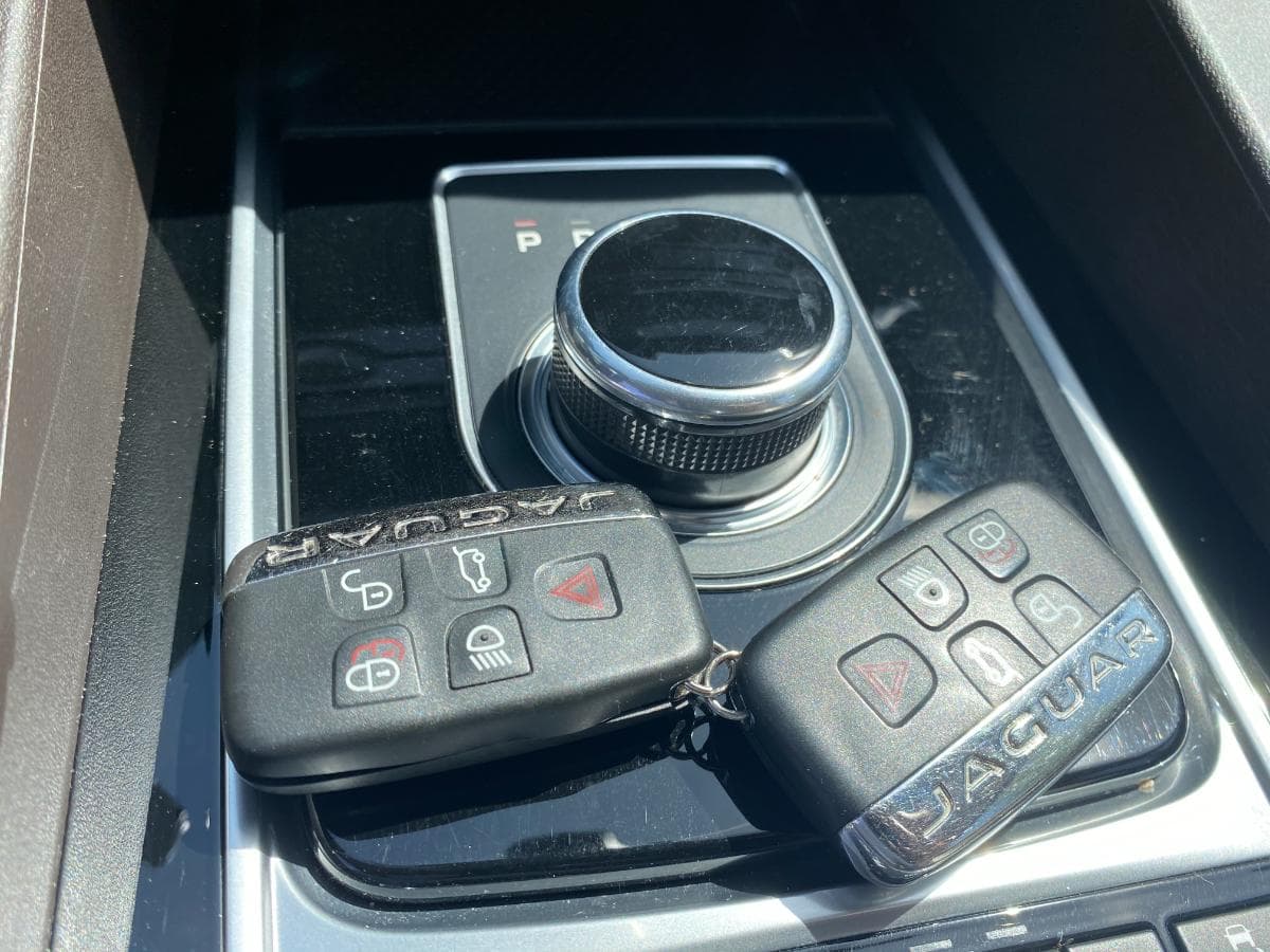 Jaguar F-Pace 3.0 TDV6 AWD Auto Prestige — imagem 17