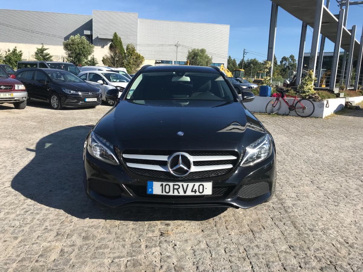 Mercedes-Benz C200 CDI Avangard · Ano 2015 — image 2