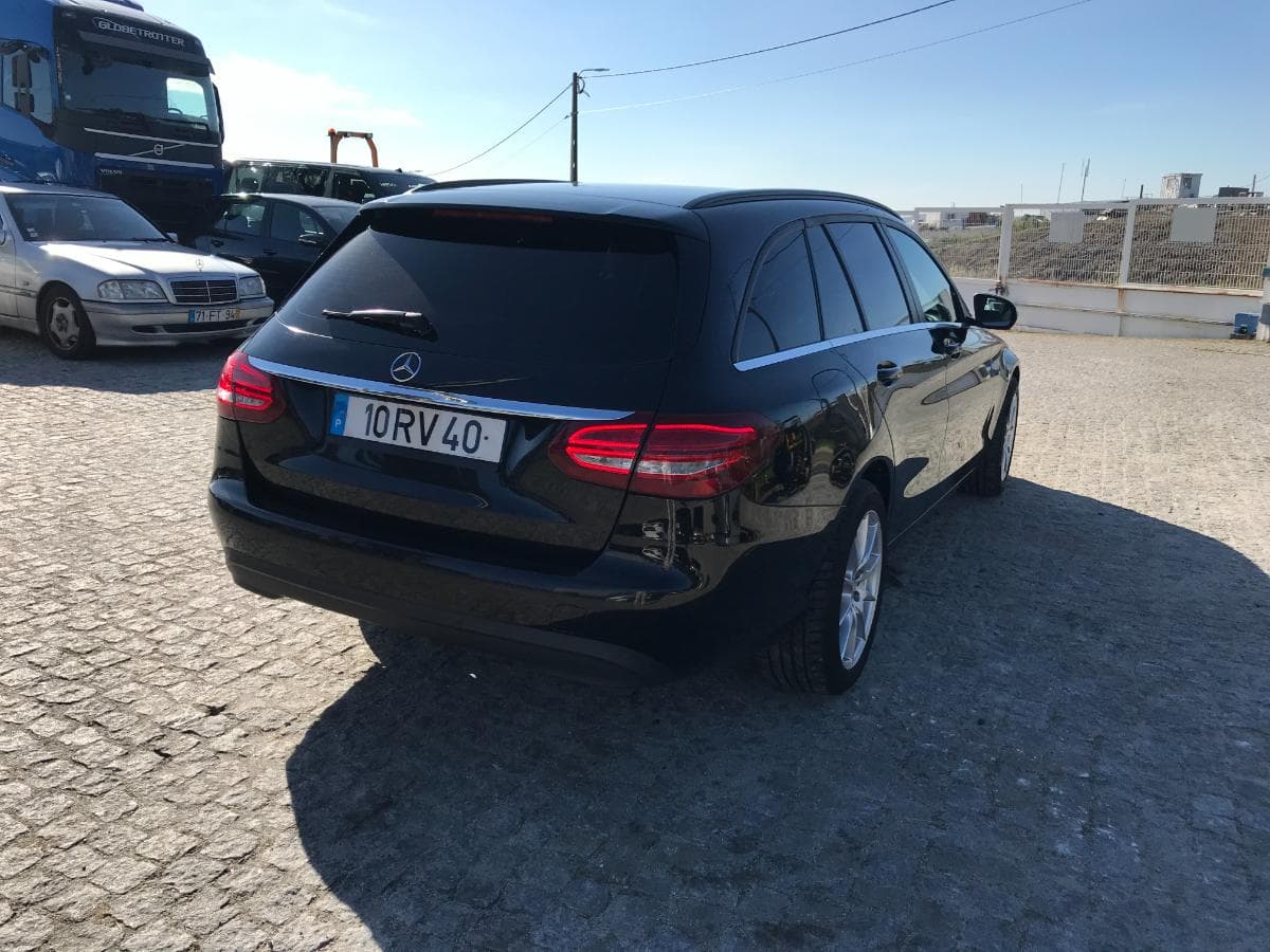 Mercedes-Benz C200 CDI Avangard · Ano 2015 — image 4