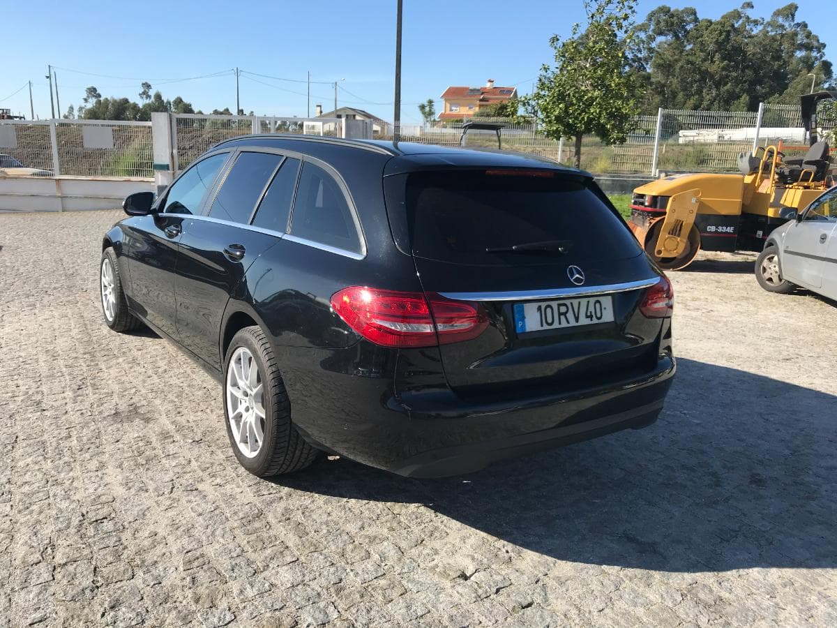 Mercedes-Benz C200 CDI Avangard · Ano 2015 — image 6