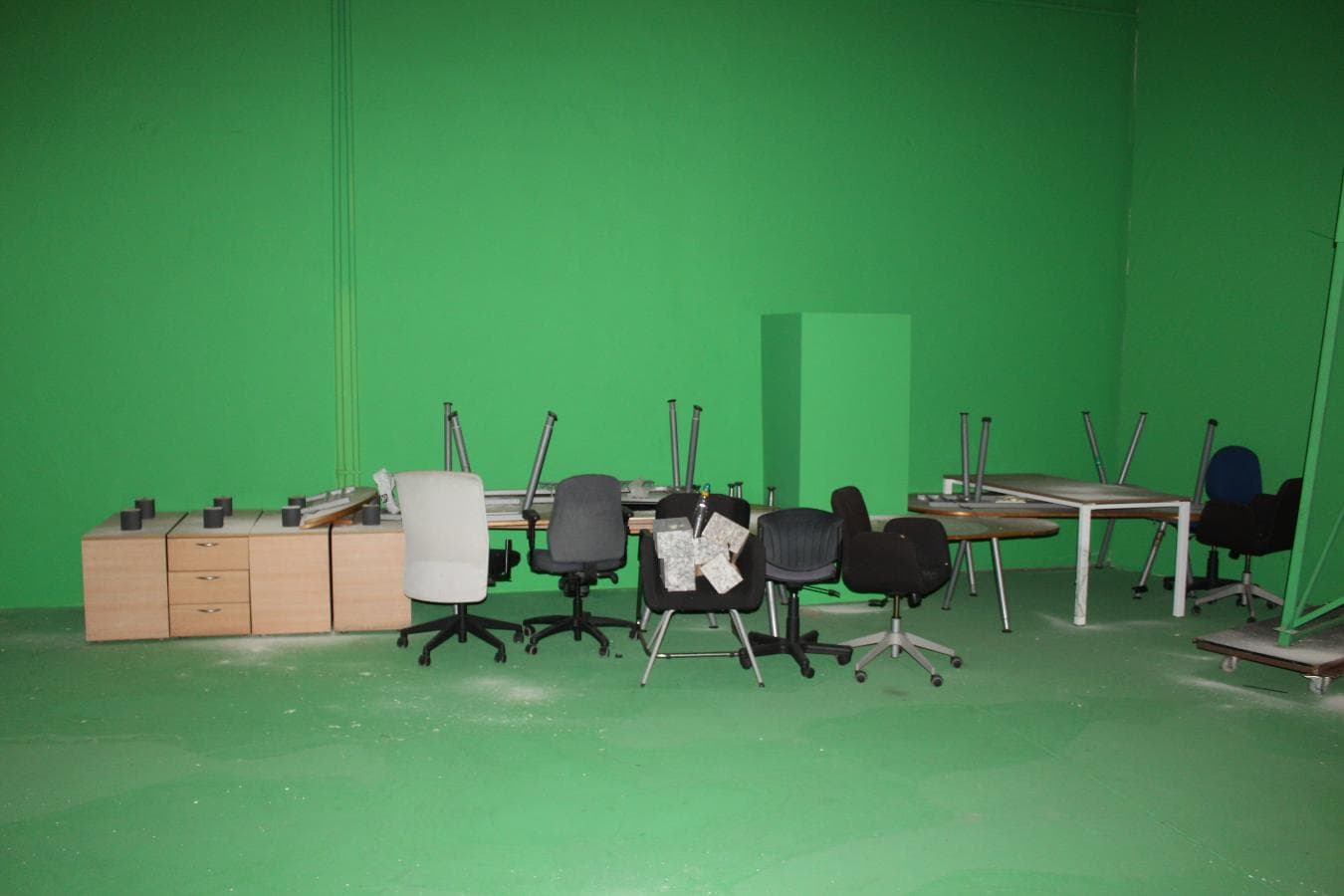 Cenários · Equipamento de Escritório · Material Informático · Diversos — imagem 13