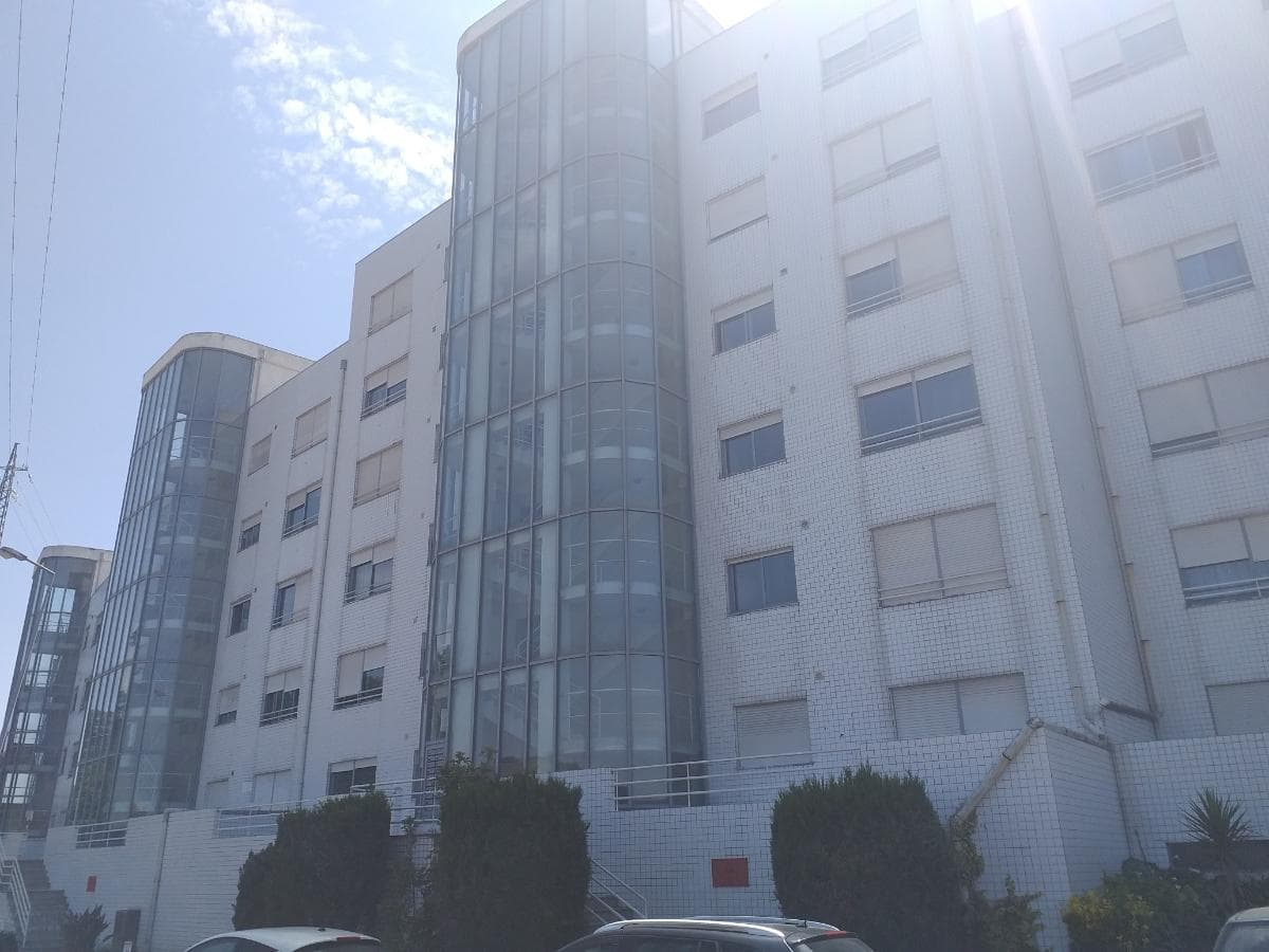 Apartamento T2 c/ Lugar de Garagem · Rio Tinto, Gondomar — imagen 3