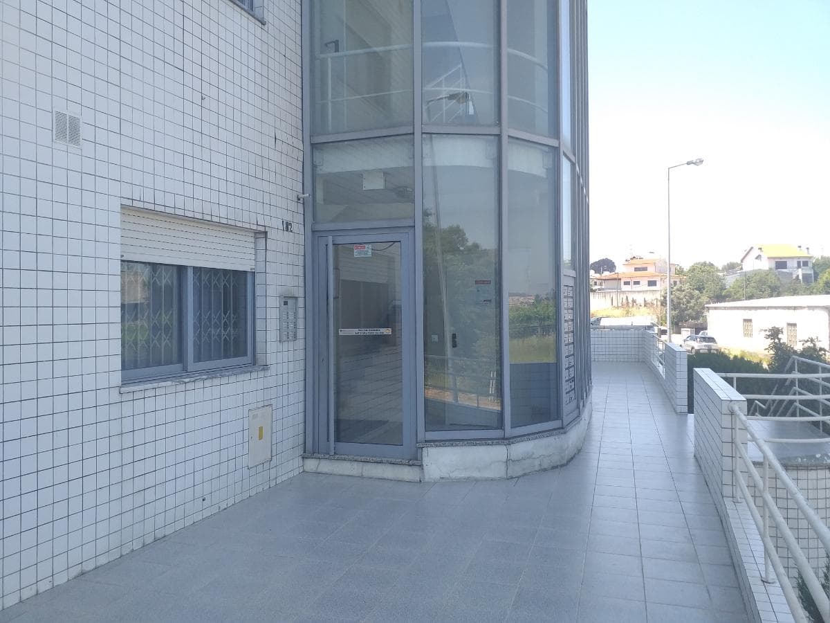 Apartamento T2 c/ Lugar de Garagem · Rio Tinto, Gondomar — imagen 5