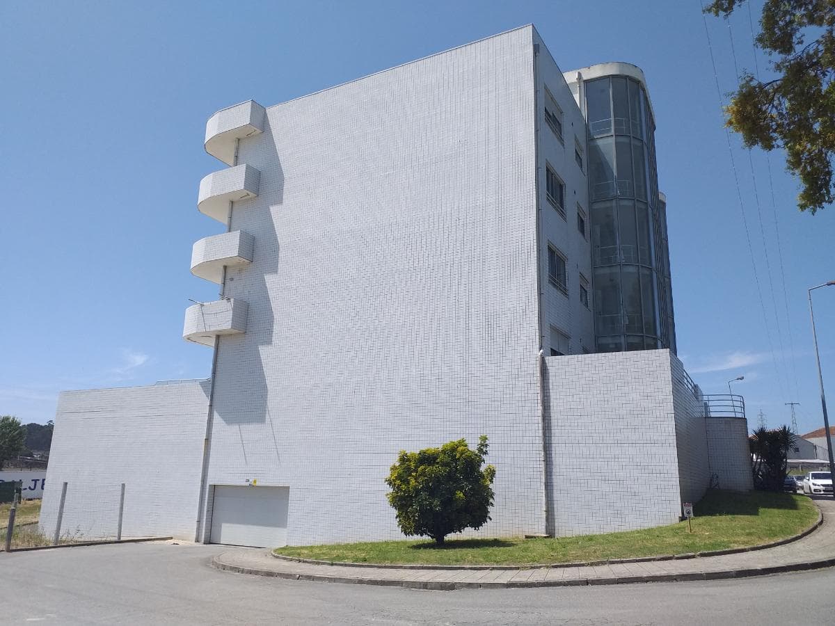 Apartamento T2 c/ Lugar de Garagem · Rio Tinto, Gondomar — imagen 10