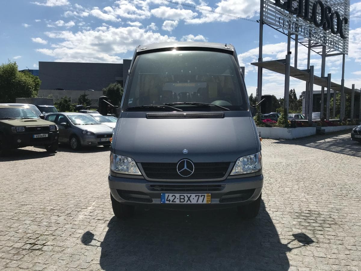 Mercedes-Benz 616CDi · 25 Lugares · Ano 2006 — imagen 2