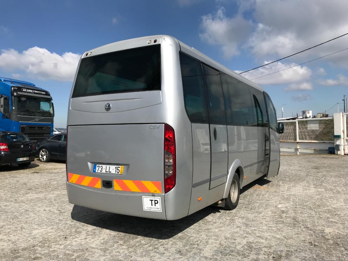 Volkswagen Crafter · 17 Lugares · Ano 2011 — imagem 4
