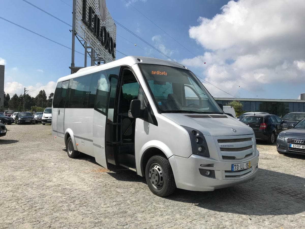 Volkswagen Crafter · 17 Lugares · Ano 2011 — imagem 1