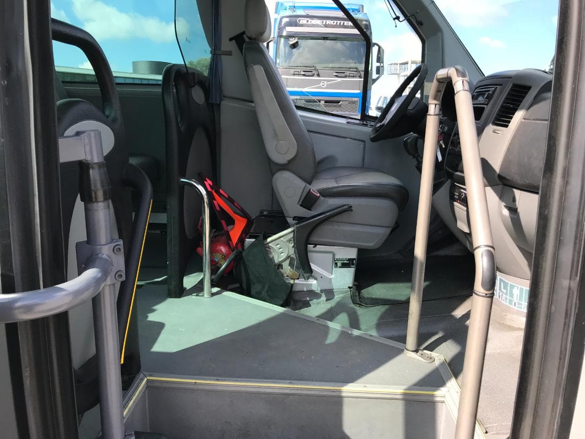 Volkswagen Crafter · 17 Lugares · Ano 2011 — imagem 10