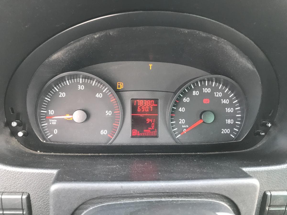 Volkswagen Crafter · 17 Lugares · Ano 2011 — imagem 14