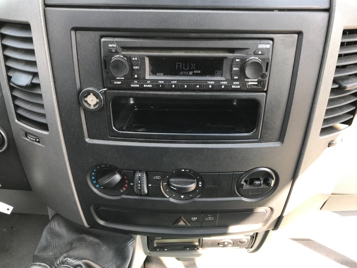 Volkswagen Crafter · 17 Lugares · Ano 2011 — imagem 16