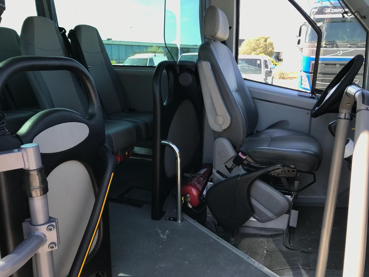Volkswagen Crafter · 17 Lugares · Ano 2011 — image 12