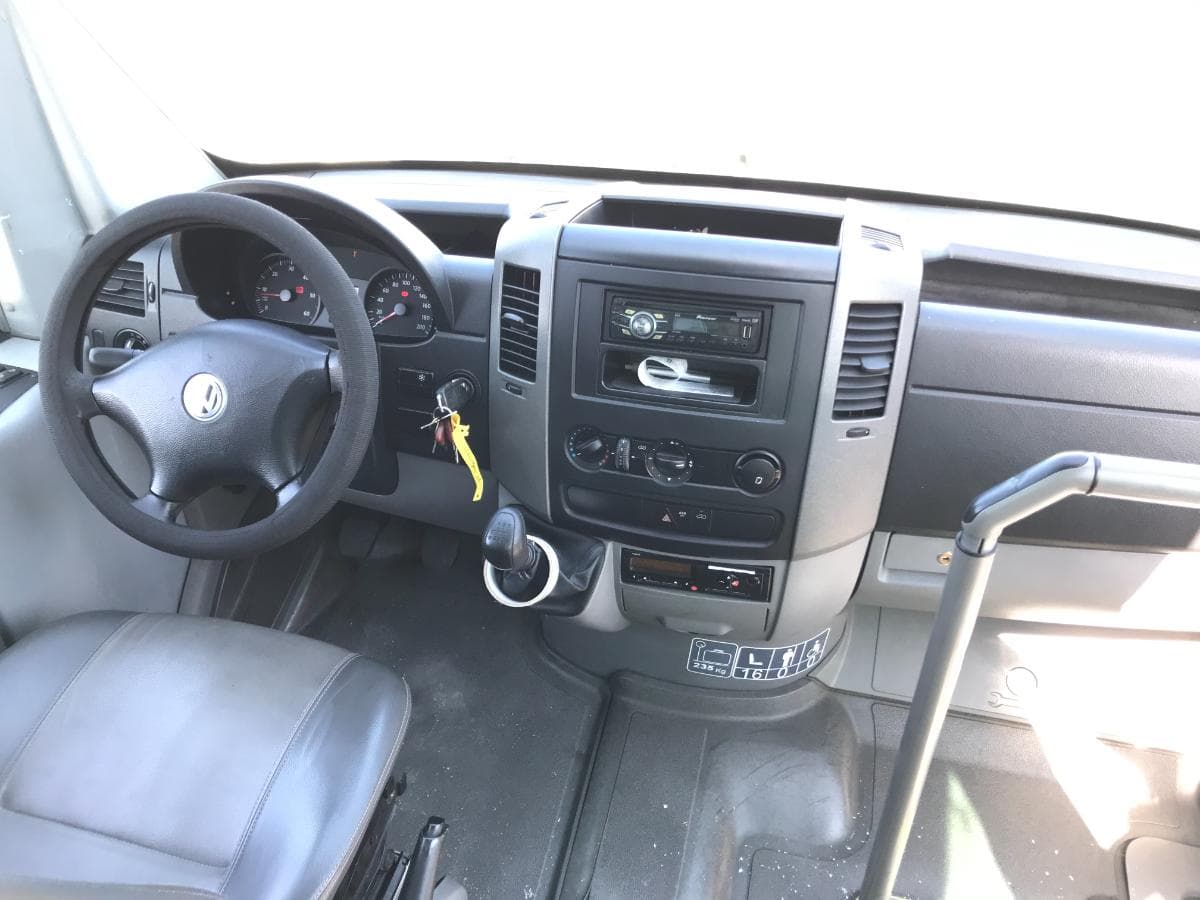 Volkswagen Crafter · 17 Lugares · Ano 2011 — image 11