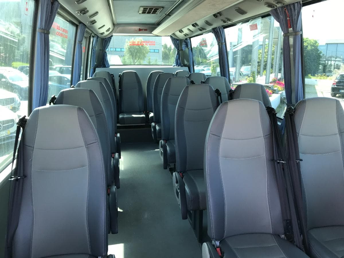 Volkswagen Crafter · 17 Lugares · Ano 2011 — image 16
