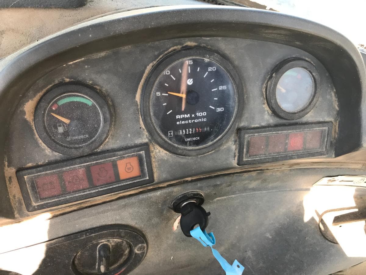 Retroescavadora New Holland NH 95 · Ano 2000 — imagem 8