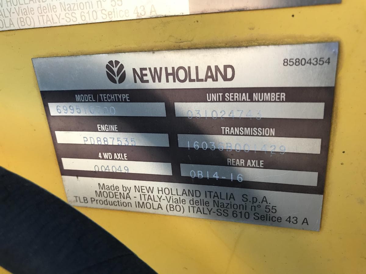 Retroescavadora New Holland NH 95 · Ano 2000 — imagem 12