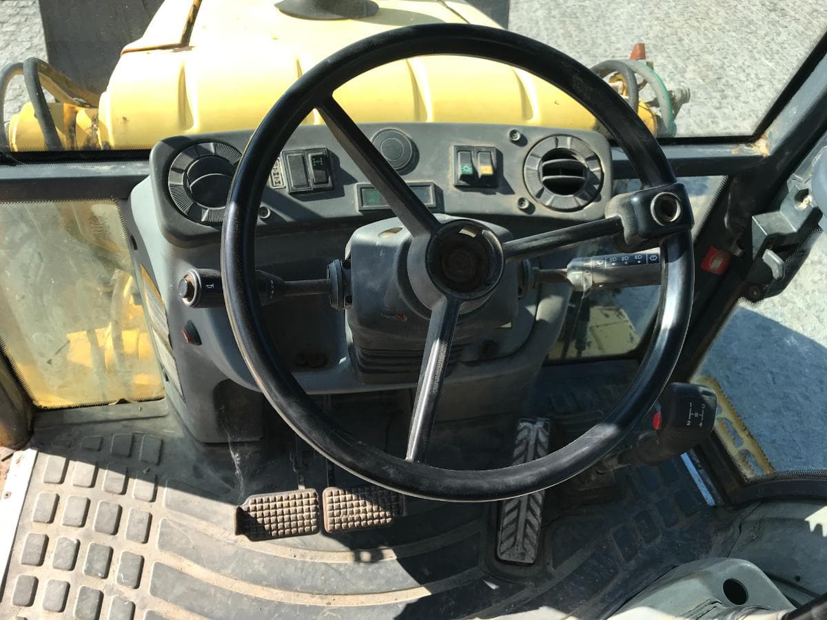 Retroescavadora New Holland NH 95 · Ano 2000 — imagem 10