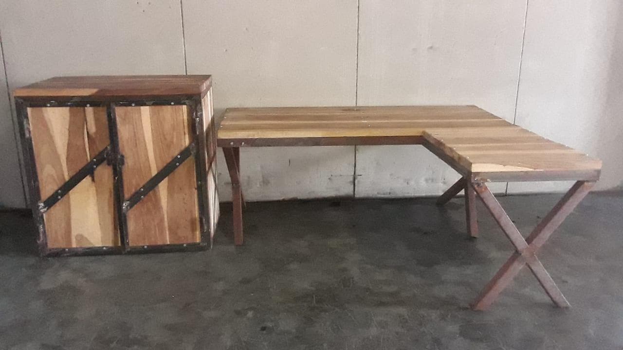Mobiliário de Escritório · — imagem 1