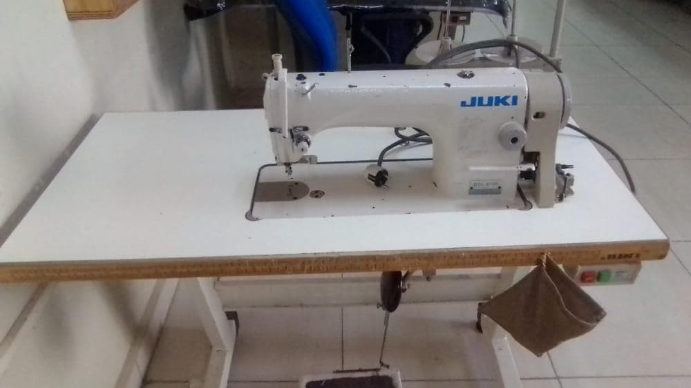Máquina De Costura · — imagem 3