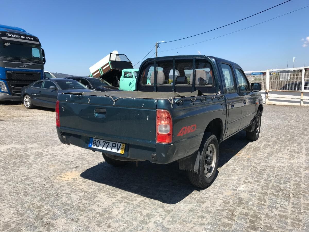 Mazda Pick Up 2.5 TD · Ano 2000 — imagem 4