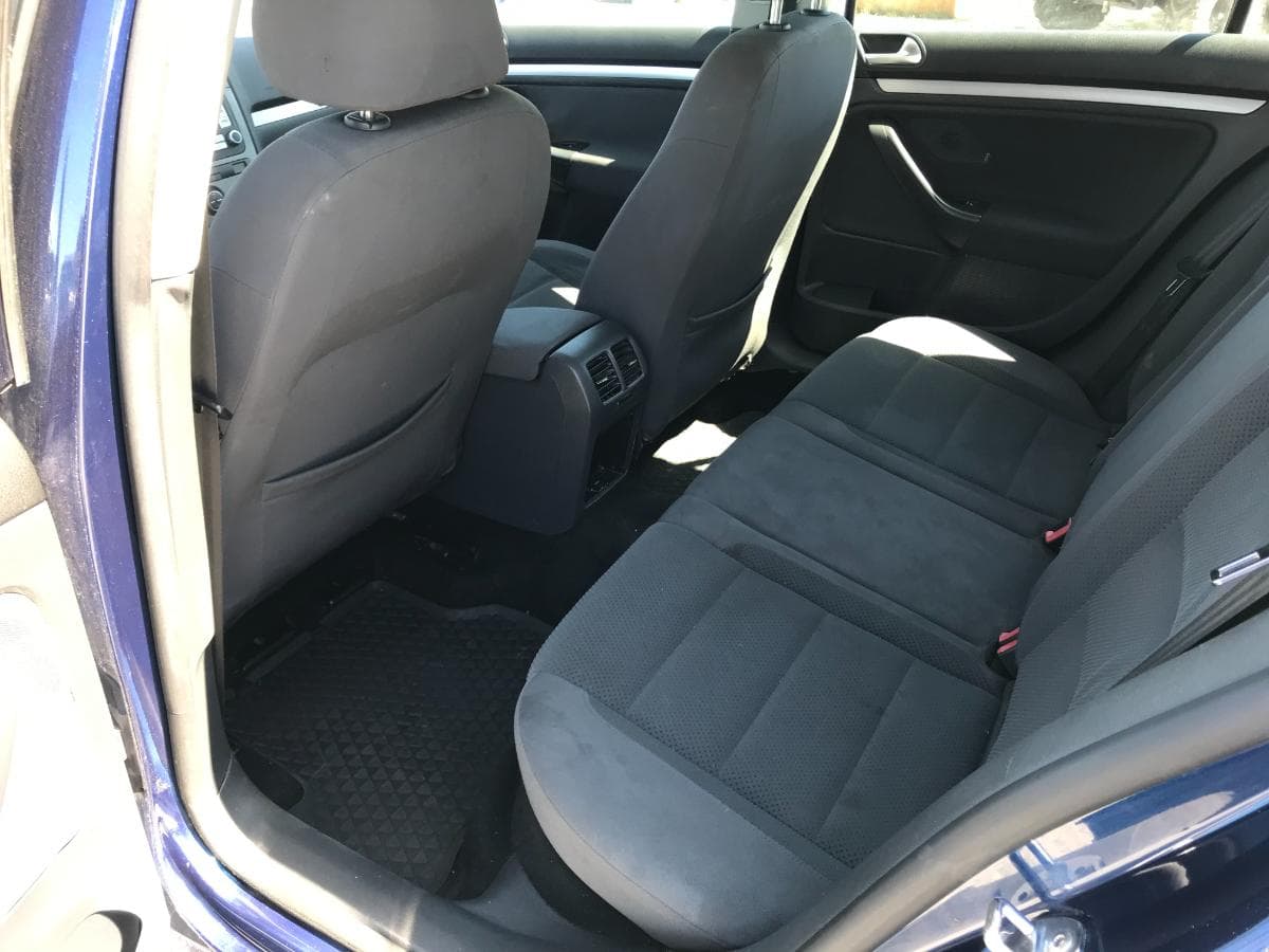 Volkswagen Golf 1.9 TDI · Ano 2008 — imagen 13