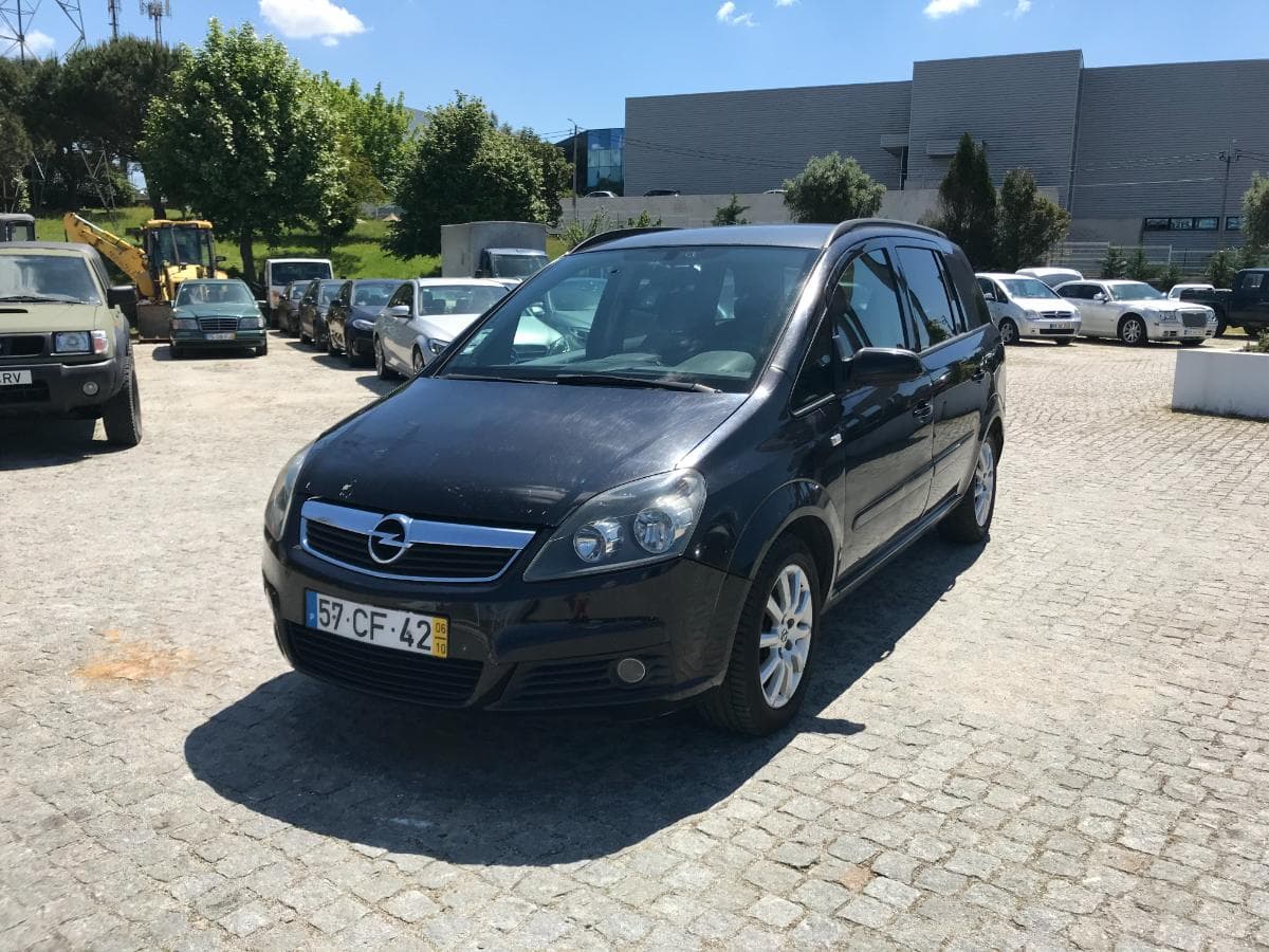 Opel Zafira 1.9 CDTI · Ano 2006 — imagem 3