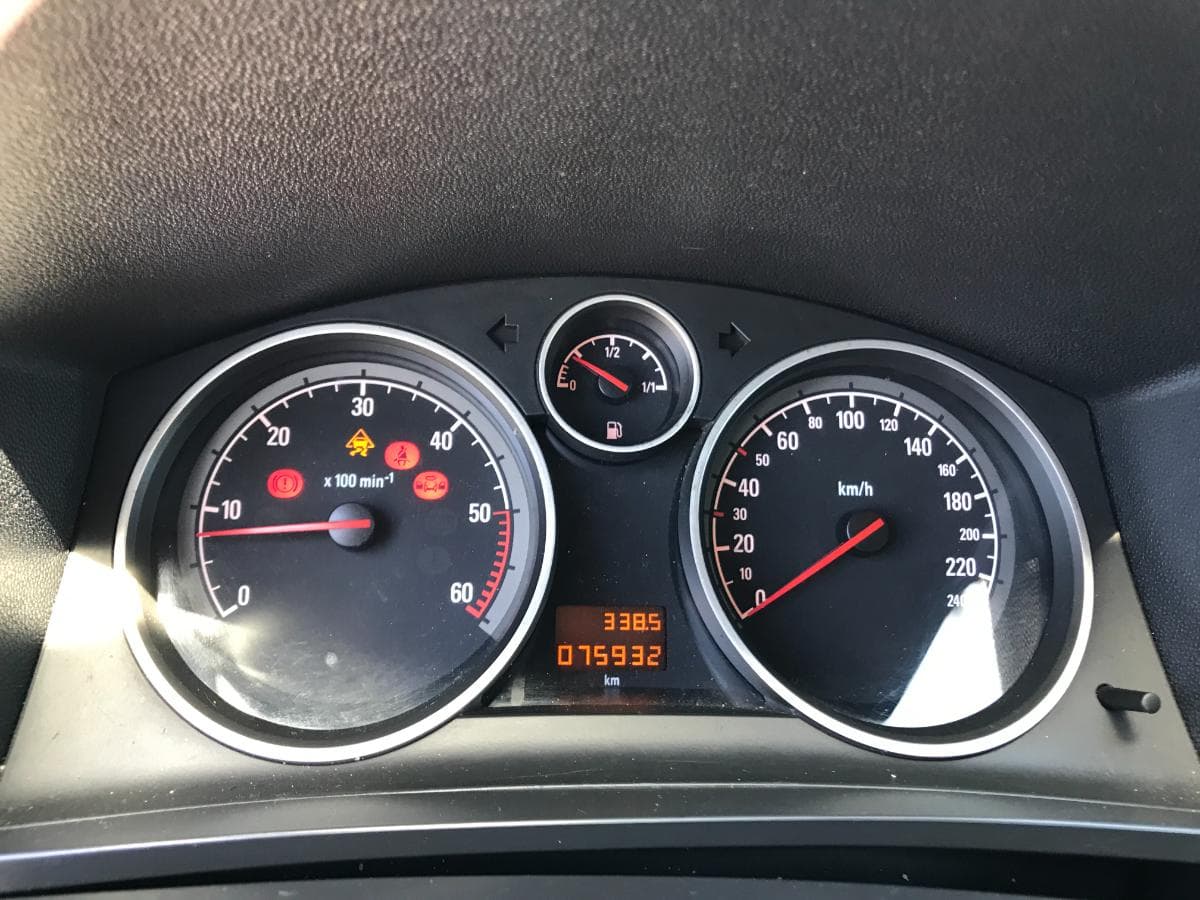Opel Zafira 1.9 CDTI · Ano 2006 — imagem 14
