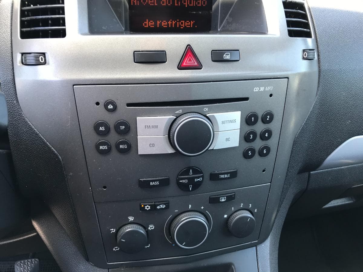 Opel Zafira 1.9 CDTI · Ano 2006 — imagem 22
