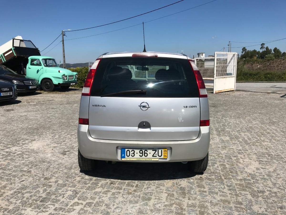Opel Meriva 1.3 CDTI · Ano 2005 — image 5