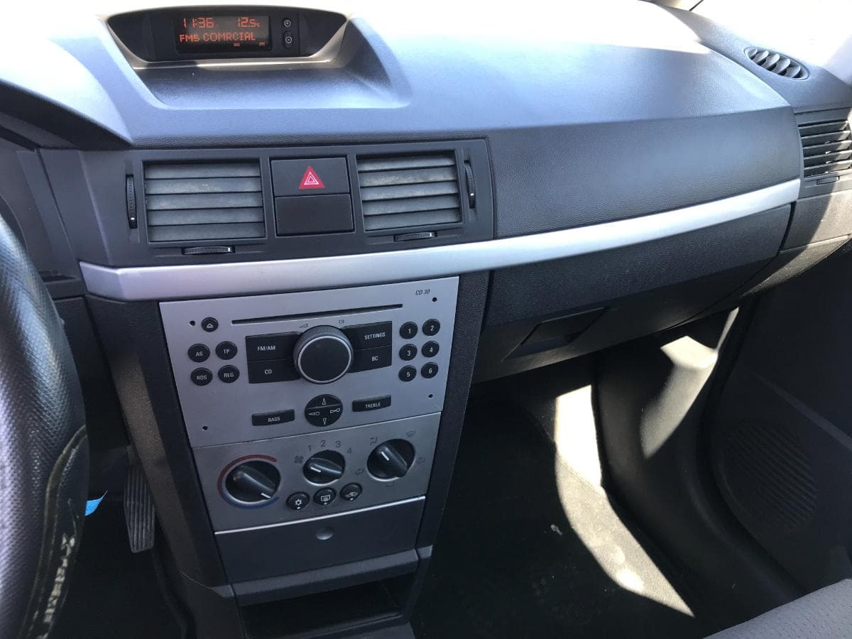 Opel Meriva 1.3 CDTI · Ano 2005 — image 21