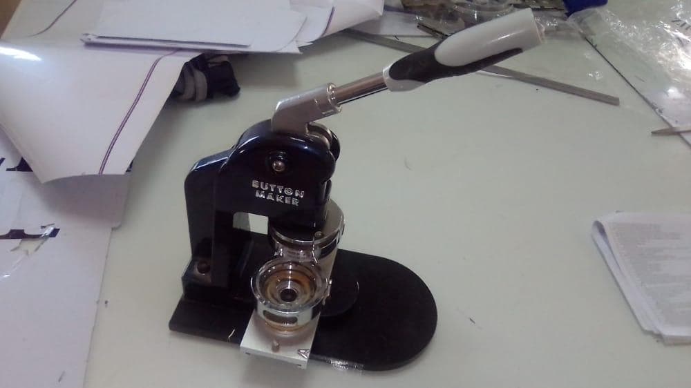 Máquina fabricante de  Butões · — imagen 2