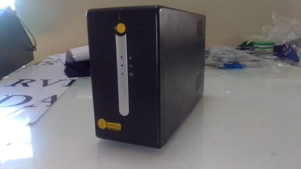 Ups 2000va + Material Informático · — imagem 7