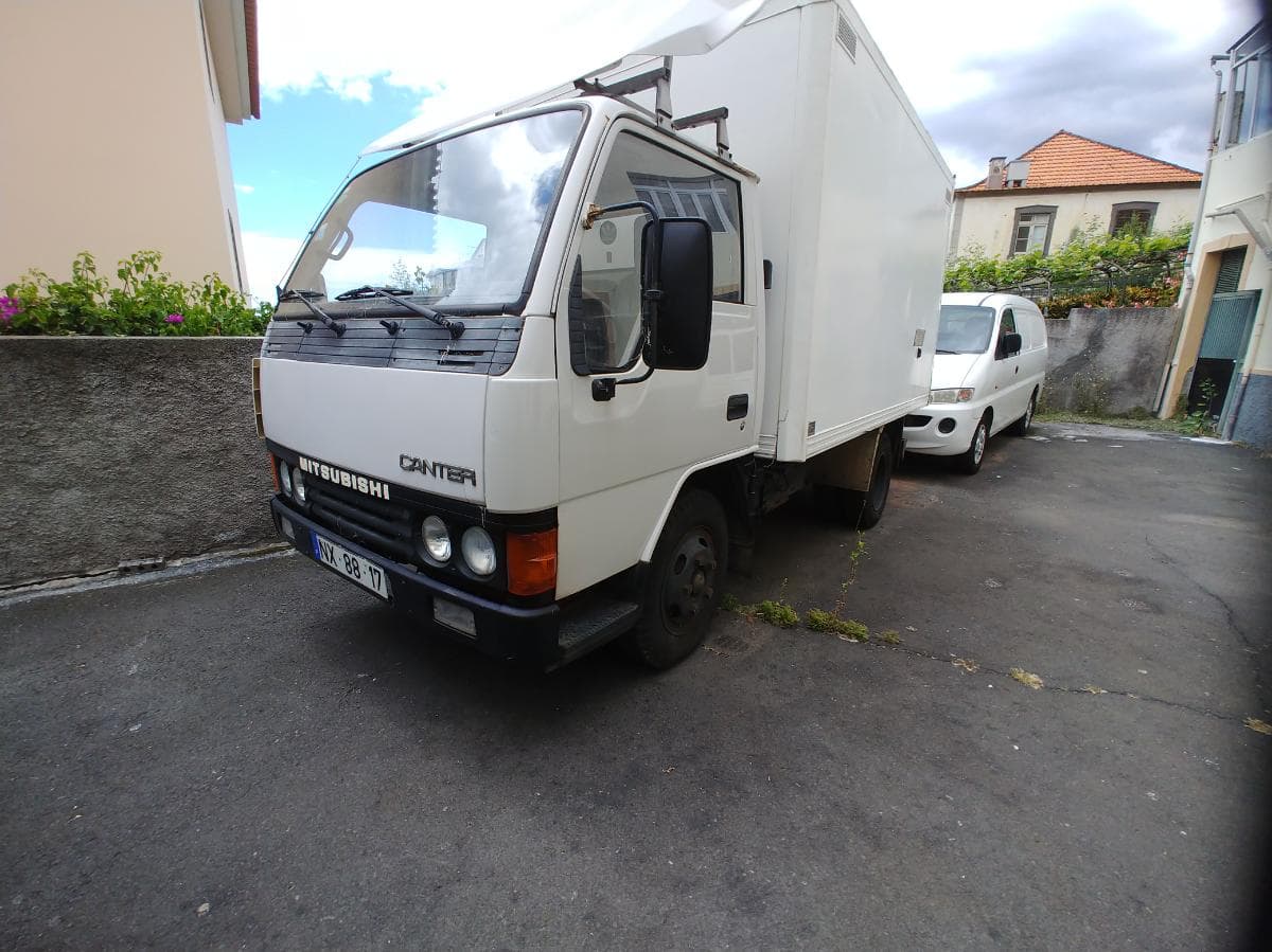 MITSUBISHI CANTER — imagem 2