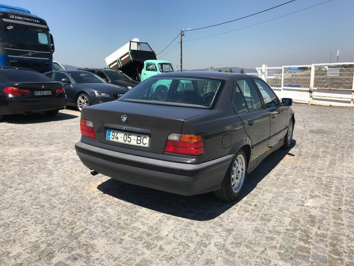 BMW 316 I · Ano 1992 — imagen 4