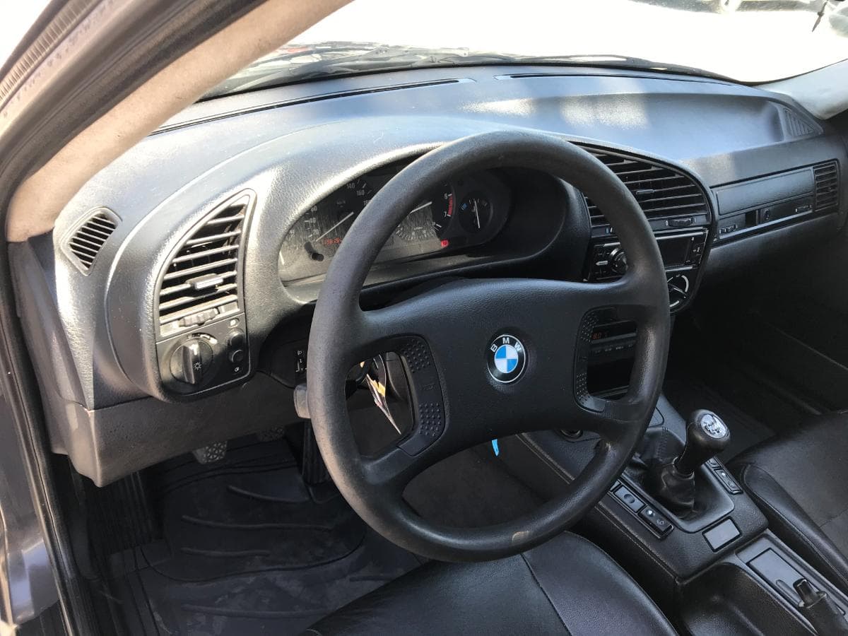 BMW 316 I · Ano 1992 — imagen 14