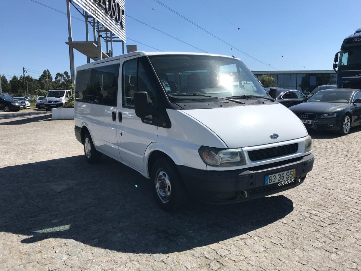 Ford Transit 2.0 DI · Ano 2001