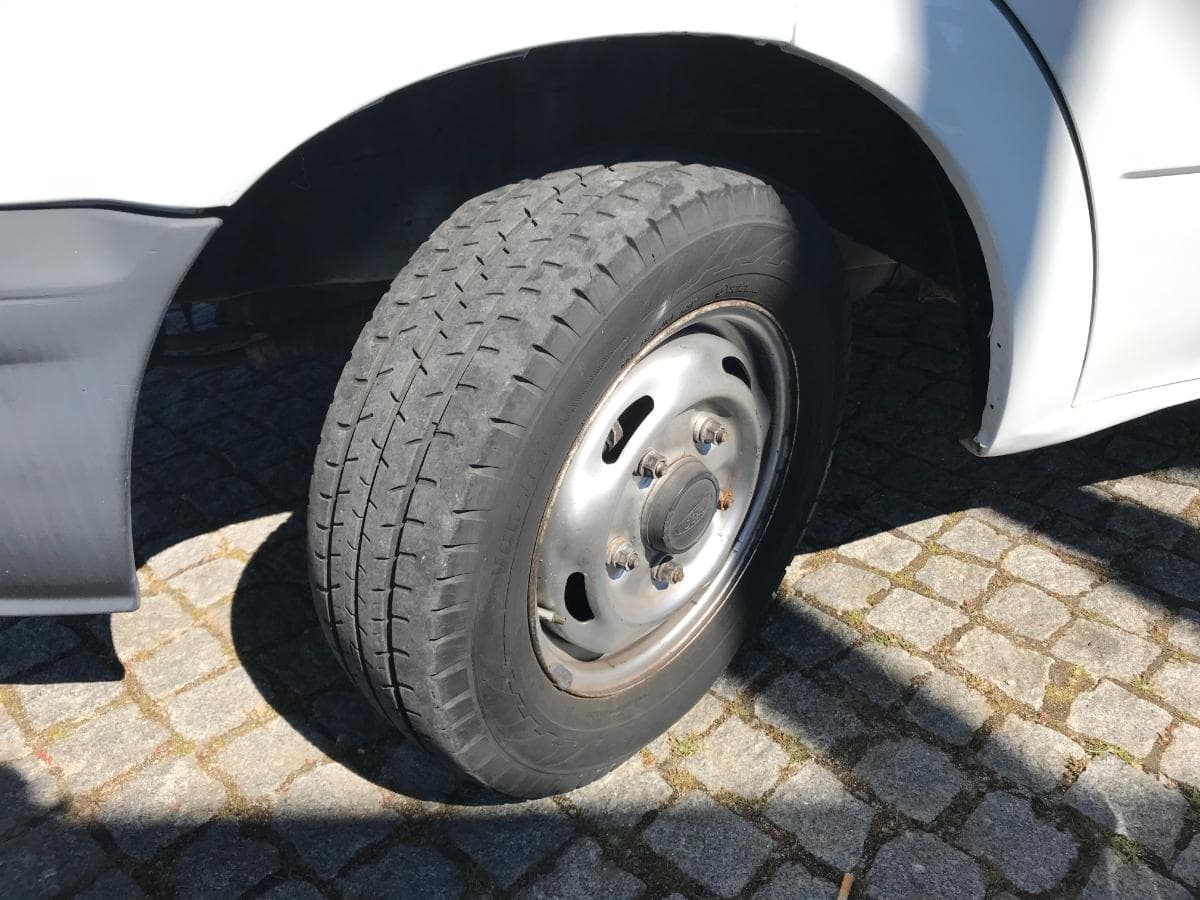 Ford Transit 2.0 DI · Ano 2001 — imagen 7