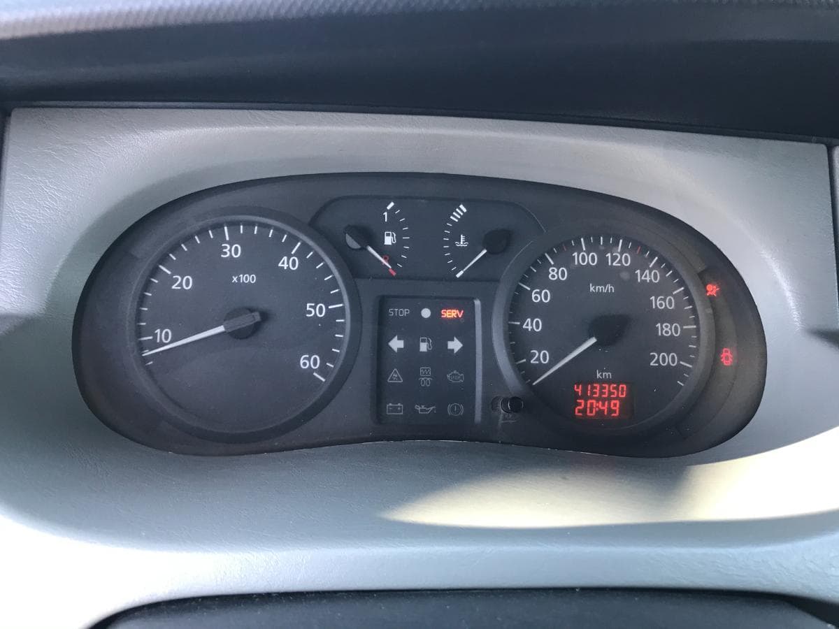 Renault Trafic 1.9 DCI · Ano 2004 — image 16
